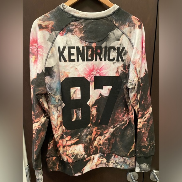 Eleven Paris Crewnecks - Picture 9 of 10